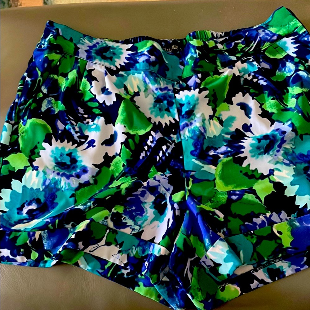 New York & Company floral shorts